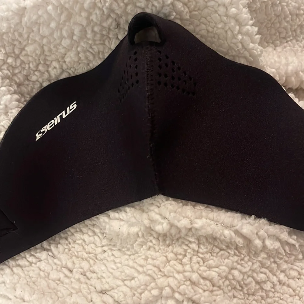 Kid’s x-small ski mask. Brand - Seirus